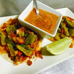 tacos de nopal con queso la fondue mexicana
